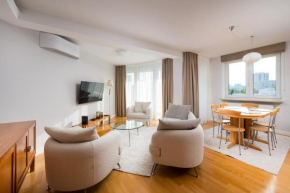 Metro Imielin 2-Bedroom Apartment, Warsaw